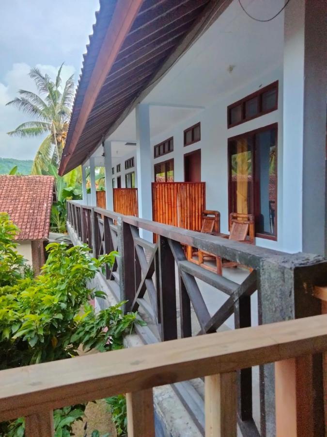 Lilypad Guest House Kuta  Exterior photo