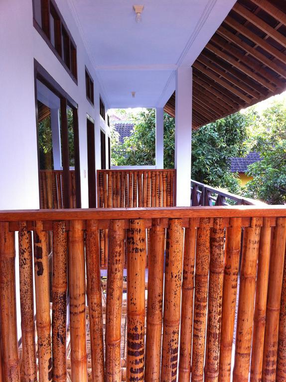 Lilypad Guest House Kuta  Exterior photo